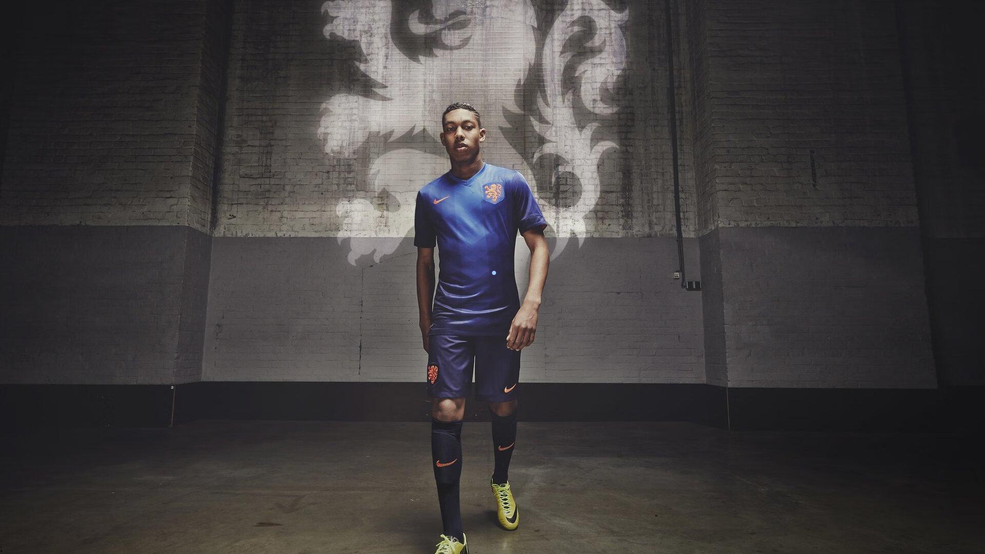 欧冠冠军归属再起波澜，阿森纳、拜仁与巴塞罗那的三角角逐